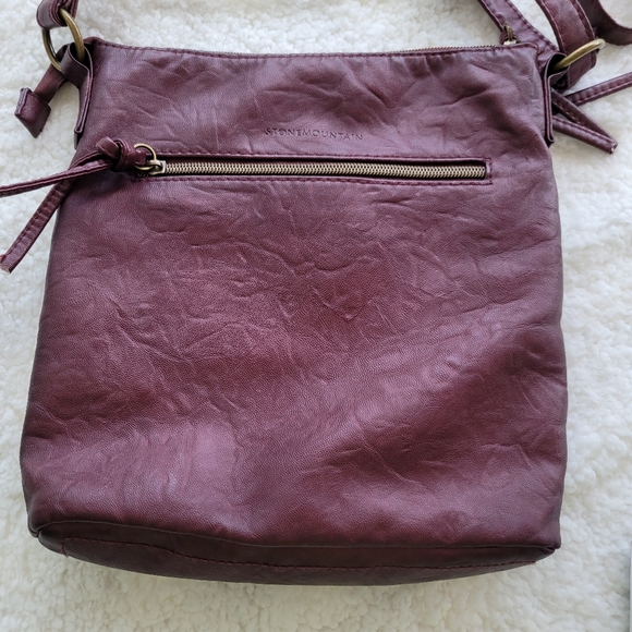 Stone Mountain Crossbody Bag Burgundy - Picture 4 of 5
